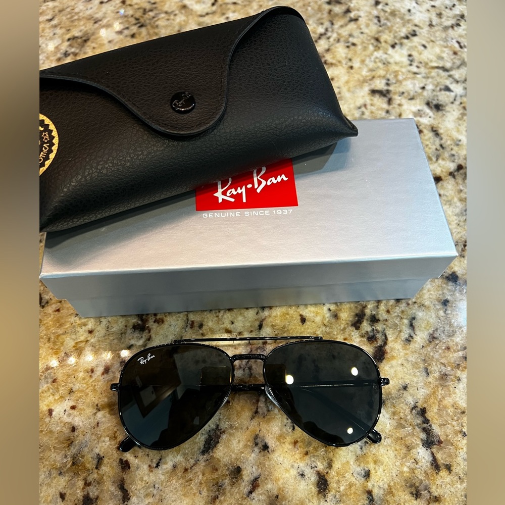 Ray-Ban black aviator small size 55
